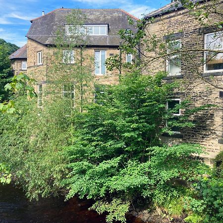 The Old Riverside School House Hebden Bridge Exterior photo